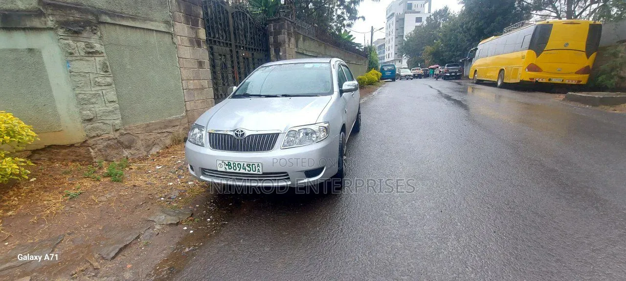 Toyota Corolla Sedan 2005 Silver