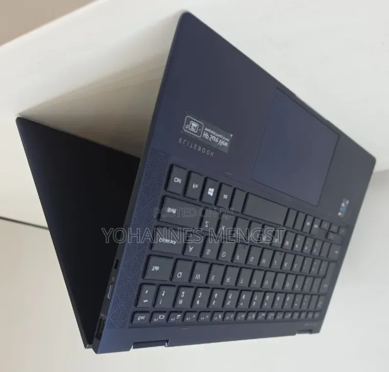 New Laptop HP Dragonfly G2 16GB Intel Core i7 SSD 512GB
