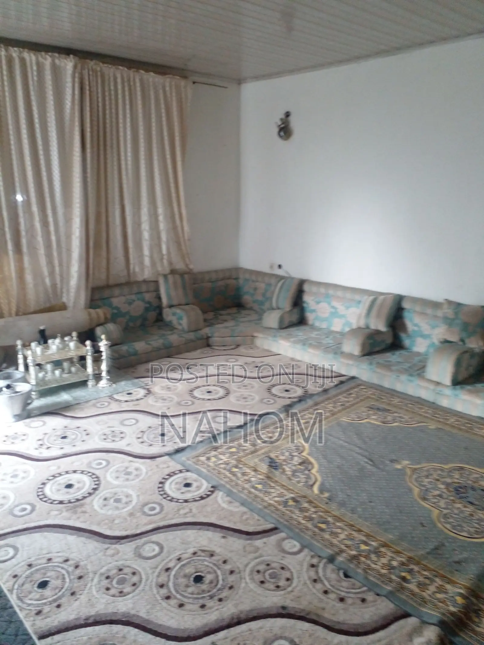 3 Bedroom Two Bathroom/ Kolfe Keranio