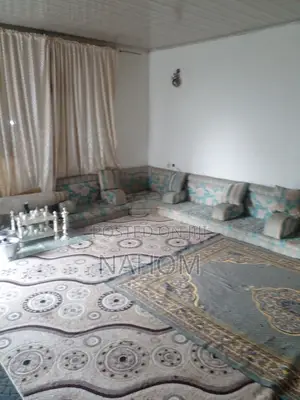 3 Bedroom Two Bathroom/ Kolfe Keranio
