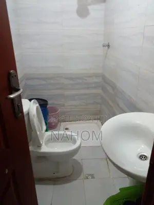 3 Bedroom Two Bathroom/ Kolfe Keranio