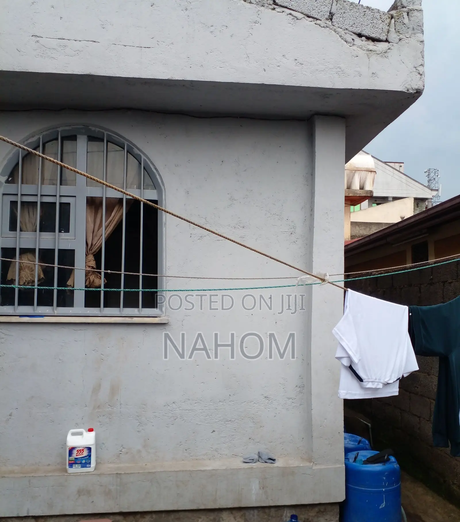 3 Bedroom Two Bathroom/ Kolfe Keranio