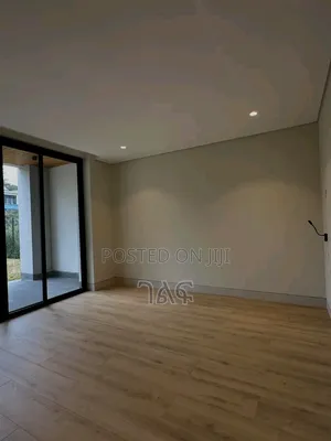 Furnished 8bdrm House in የሚሸጥ 280 ካሬ G+3 ቤት, Bole for sale