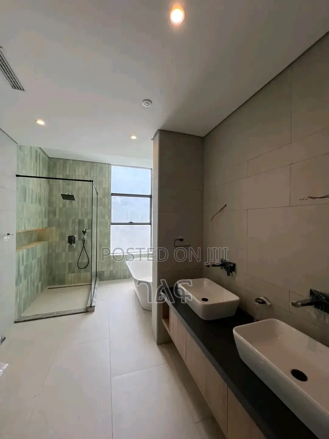 Furnished 8bdrm House in የሚሸጥ 280 ካሬ G+3 ቤት, Bole for sale