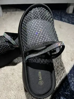 Women’s Shoes Slippers