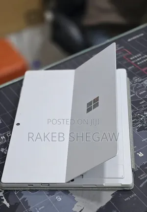 New Laptop Microsoft Surface Pro 7 16GB Intel Core i5 SSD 256GB
