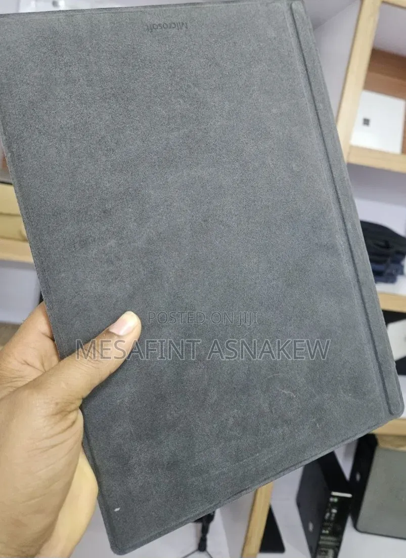 New Laptop Microsoft Surface Pro 6 16GB Intel Core i7 SSD 512GB