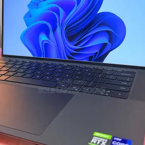 New Laptop Dell Precision 5560 16GB Intel Core i9 SSD 512GB