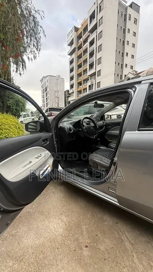 Mitsubishi Attrage 2022 Gray