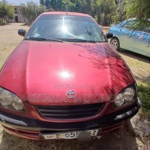 Toyota Avensis 2000 Burgundy
