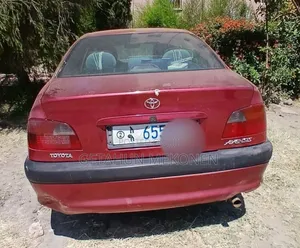 Toyota Avensis 2000 Burgundy