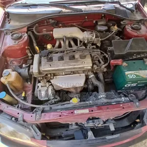 Toyota Avensis 2000 Burgundy
