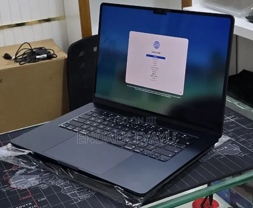 New Laptop Apple MacBook Air 2026 M5 16GB Apple M5 SSD 512GB