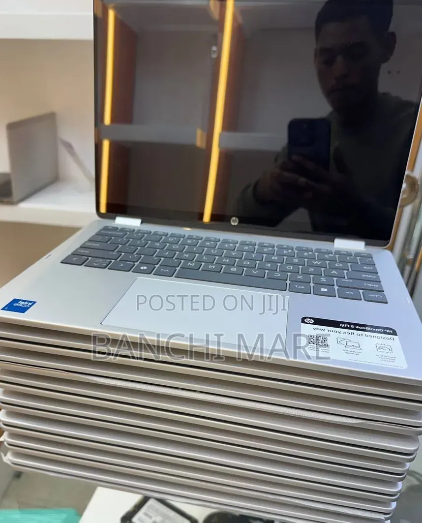 New Laptop HP OmniBook 7 14" 16GB Intel Core 7 SSD 512GB