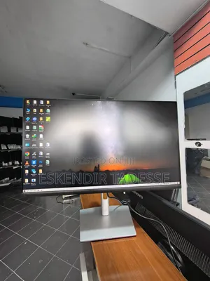 Dell 27 Inche Monitor