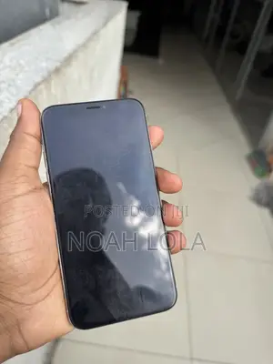 Apple iPhone X 64 GB White