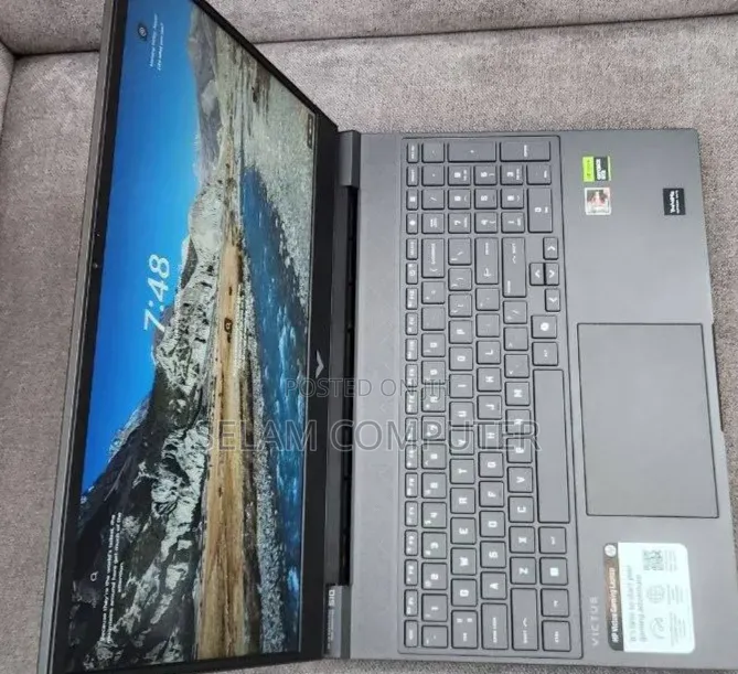 New Laptop HP Victus 15 16GB AMD Ryzen 7 SSD 256GB