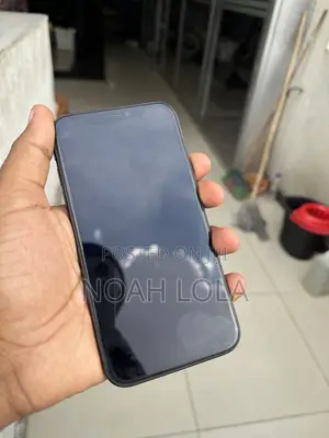 New Apple iPhone 11 128 GB Black