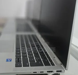 New Laptop HP EliteBook 1040 G8 16GB Intel Core i7 SSD 512GB
