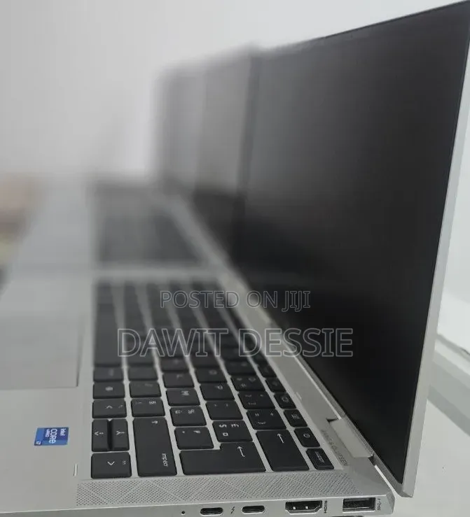 New Laptop HP EliteBook 1040 G8 16GB Intel Core i7 SSD 512GB