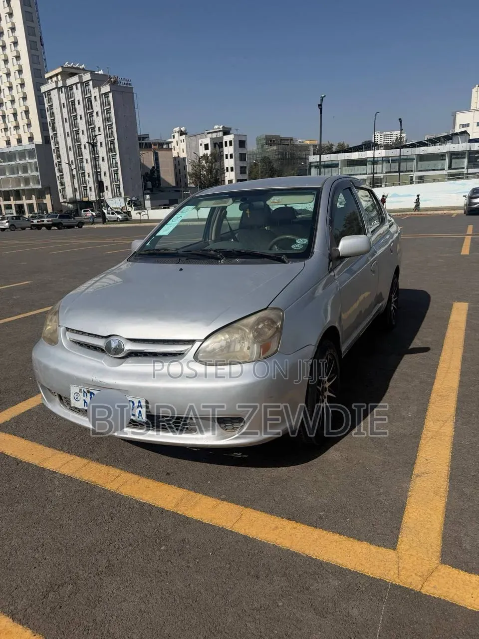 Toyota Platz 2004 Silver