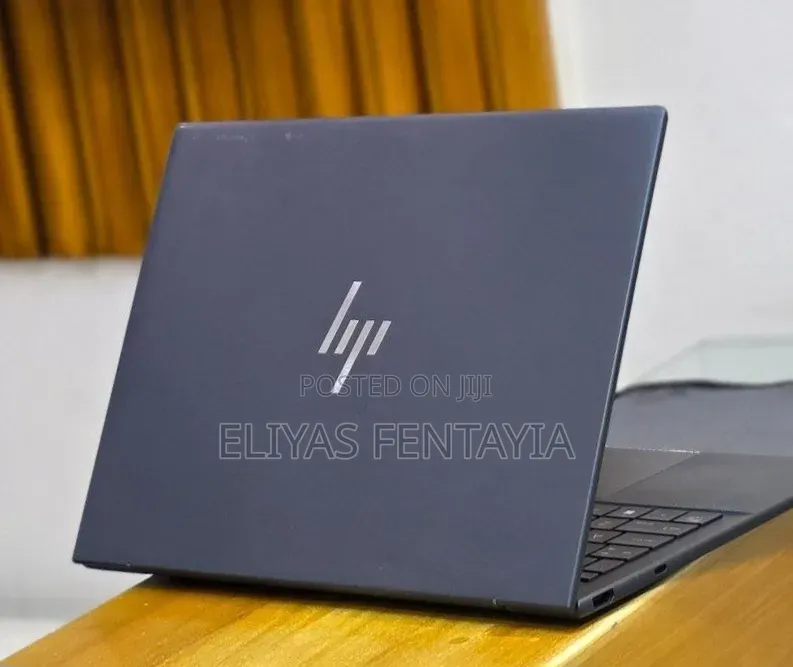 New Laptop HP Dragonfly G3 16GB Intel Core i7 SSD 512GB