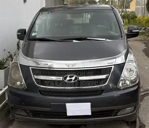 Hyundai H200 2015 Blue