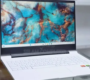 New Laptop HP Victus 15 16GB AMD Ryzen 7 SSD 1T