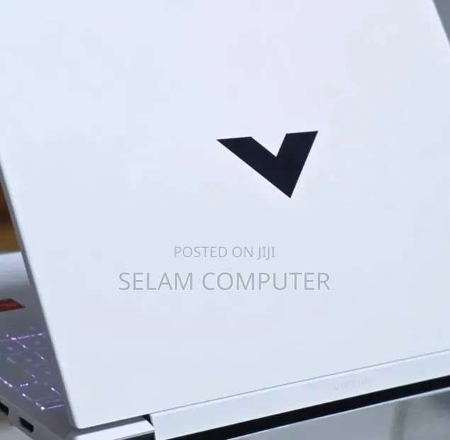 New Laptop HP Victus 15 16GB AMD Ryzen 7 SSD 1T