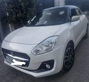 Suzuki Swift 2021 White
