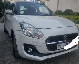 Suzuki Swift 2021 White