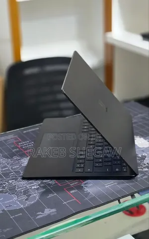 New Laptop Microsoft Surface 16GB Intel Core i7 SSD 512GB