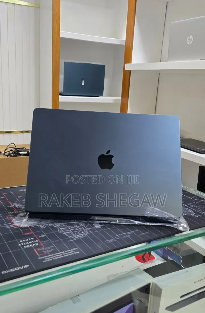 New Laptop Apple MacBook Air 2026 M5 16GB Apple M5 SSD 512GB