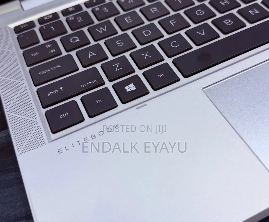 New Laptop HP EliteBook 830 G7 8GB Intel Core i7 SSD 512GB