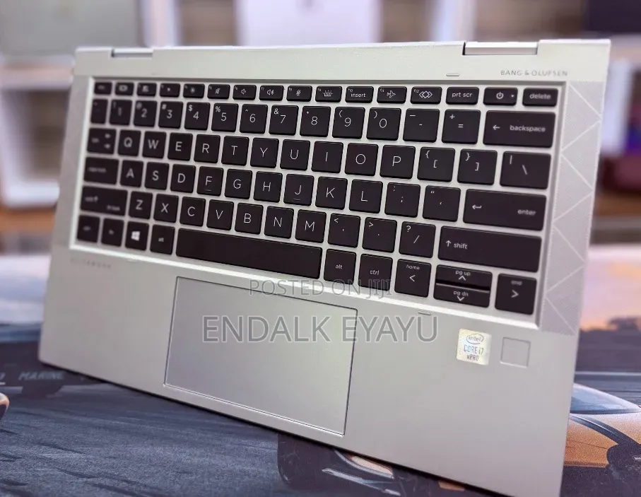 New Laptop HP EliteBook 830 G7 8GB Intel Core i7 SSD 512GB