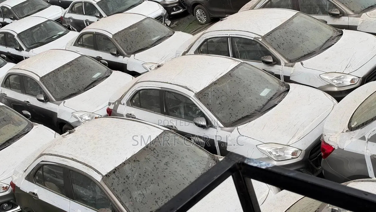 New Suzuki Dzire 2023 Gray