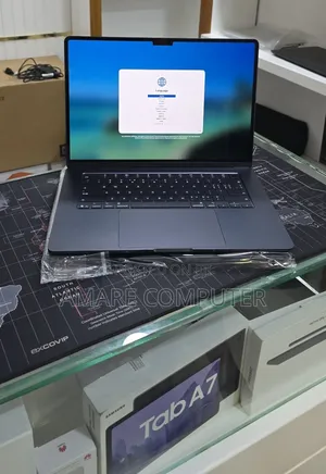 New Laptop Apple MacBook Air 2026 M5 16GB Apple M5 SSD 512GB