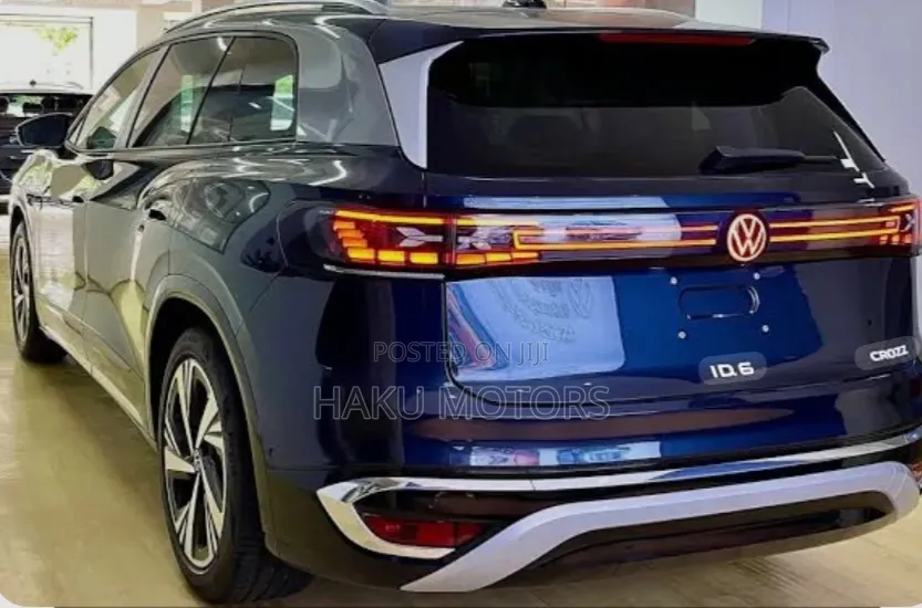 Volkswagen ID.6 2025 Blue