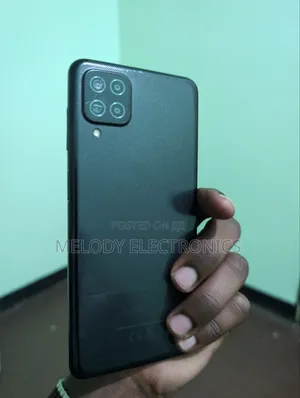 Samsung Galaxy A12 64 GB Black