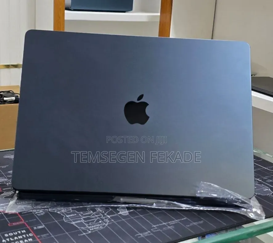 New Laptop Apple MacBook Air 2026 M5 16GB Apple M5 SSD 512GB