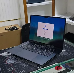 New Laptop Apple MacBook Air 2026 M5 16GB Apple M5 SSD 512GB