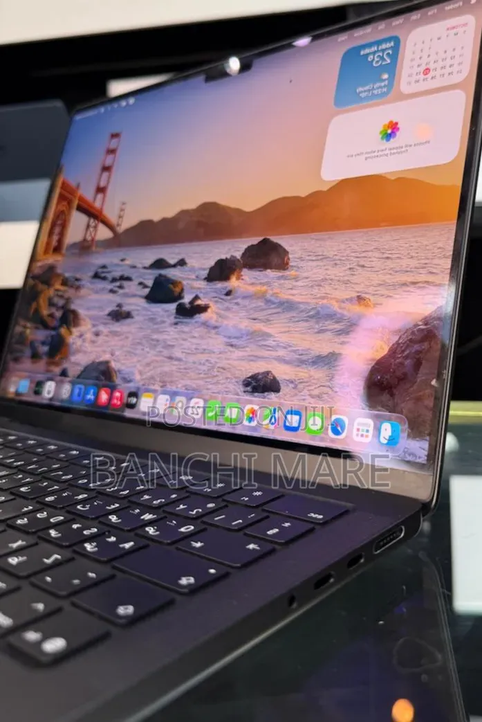 New Laptop Apple MacBook Pro 2025 M5 16GB Apple M5 SSD 512GB