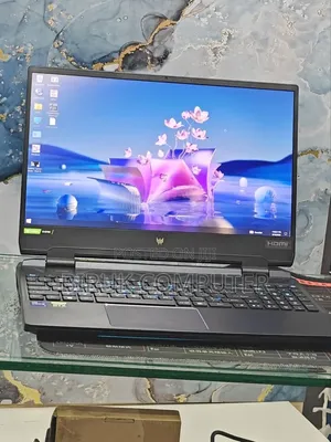 New Laptop Acer Predator Helios 300 16GB Intel Core i9 SSD 1T
