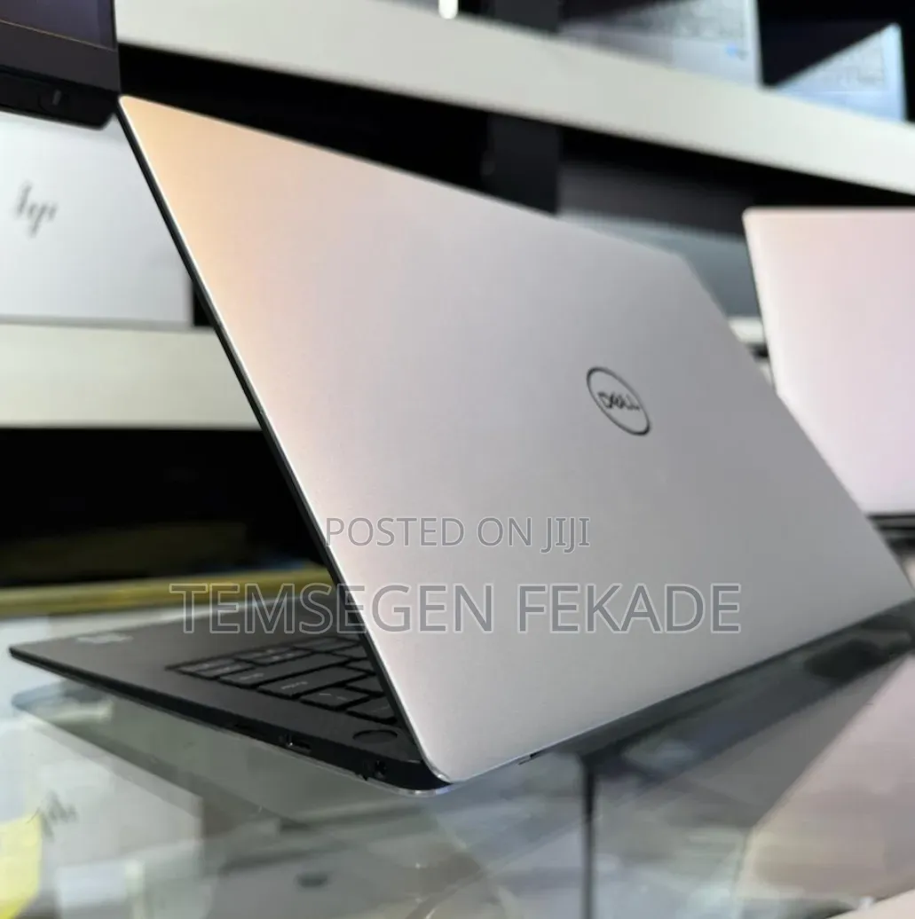 New Laptop Dell XPS 13 16GB Intel Core i7 SSD 512GB