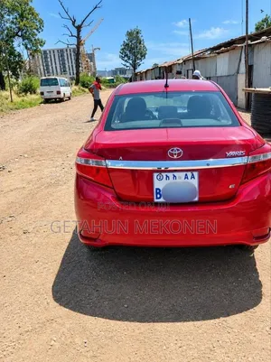 Toyota Yaris 2015 Burgundy