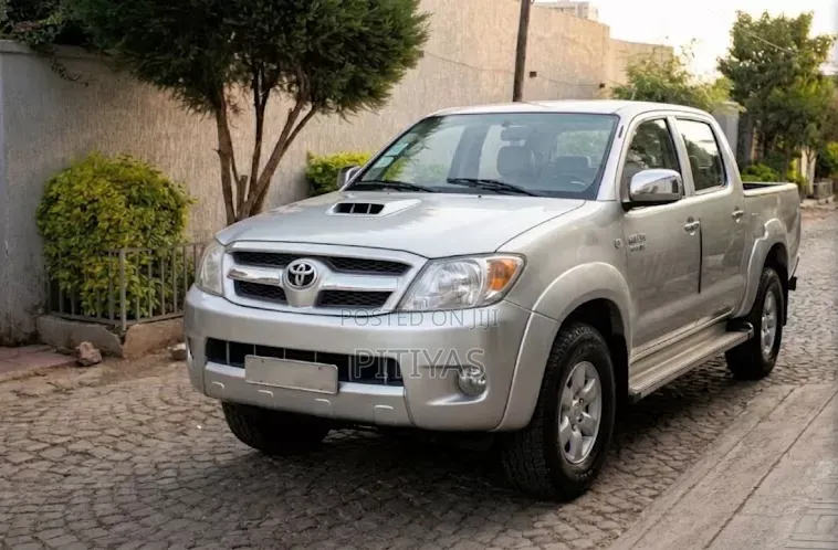 Toyota Hilux 3.0 D-4D Double Cab 2008 Silver