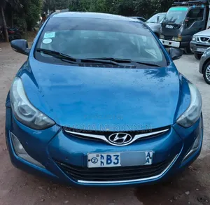 Hyundai Avante 2014 Blue