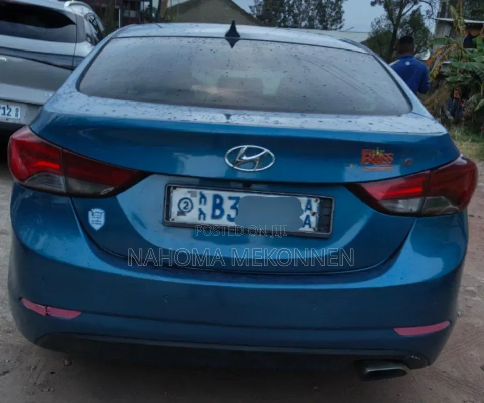 Hyundai Avante 2014 Blue