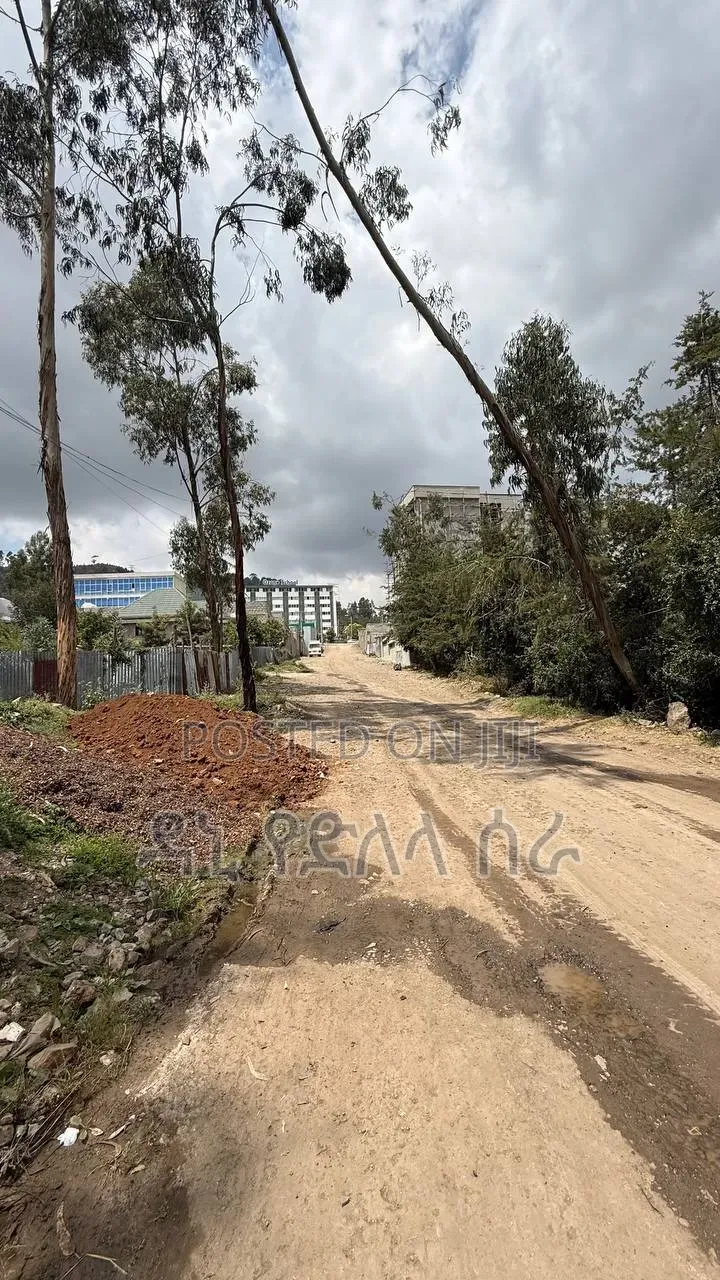 1bdrm House in አዲስ አበባ, Bole for sale