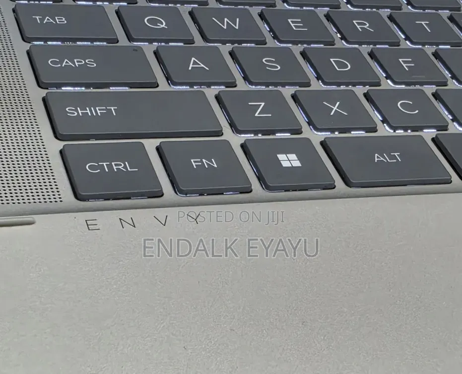 New Laptop HP Envy x360 16GB Intel Core i7 SSD 1T